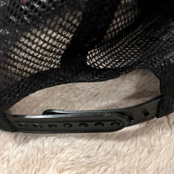 Smithsonian National Zoo Tropical Kids SnapBack Hat - Picture 4 of 6